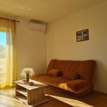 Apartments Zakarija Novalja Bagian luar foto