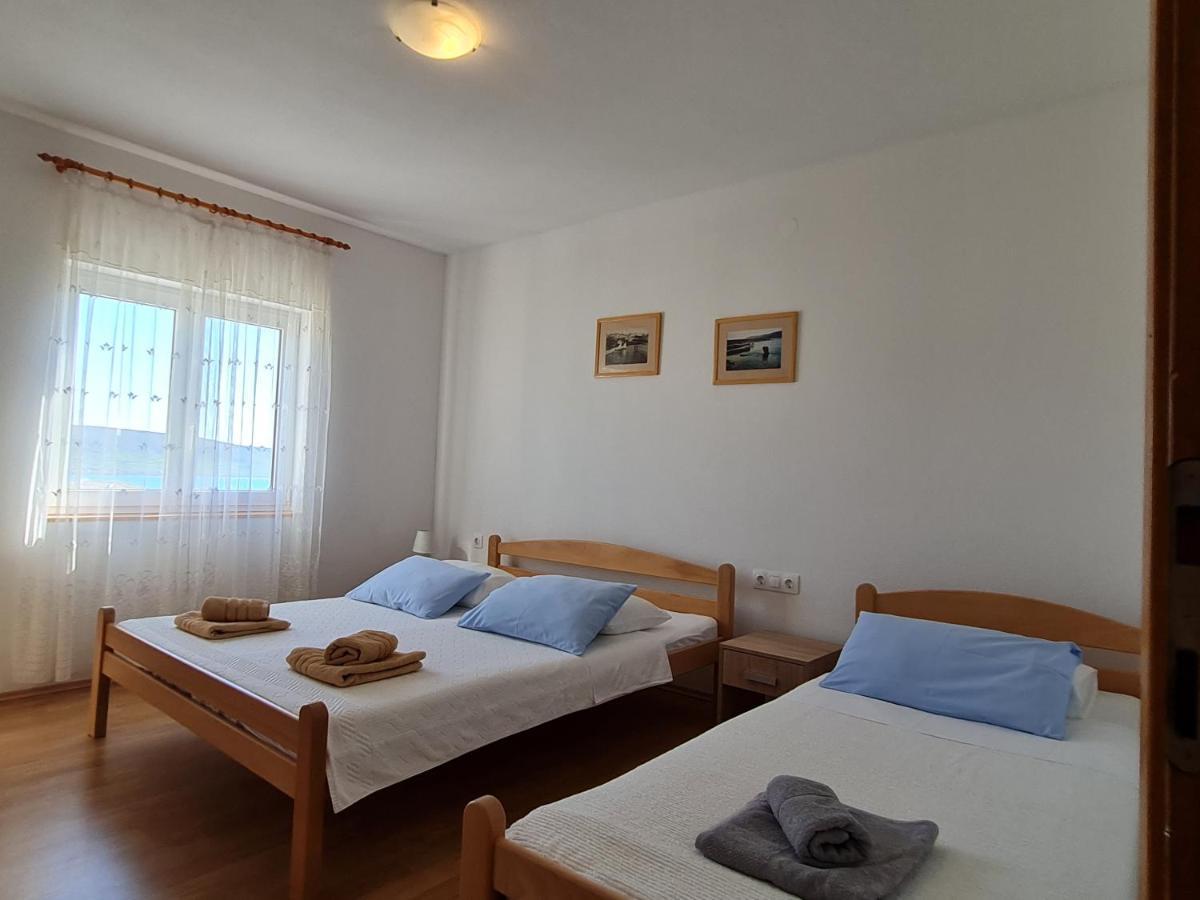 Apartments Zakarija Novalja Bagian luar foto